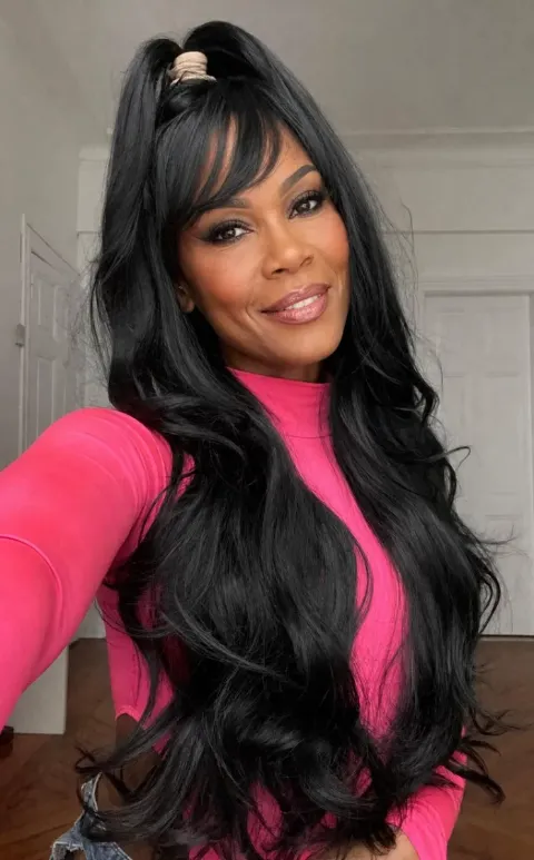 Wig Rhafa, Preto · ondulado longo